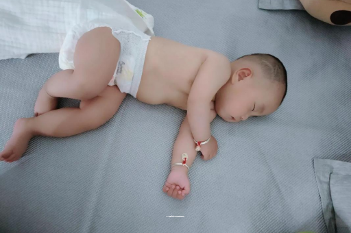 慈溪宝宝口水多怎么回事